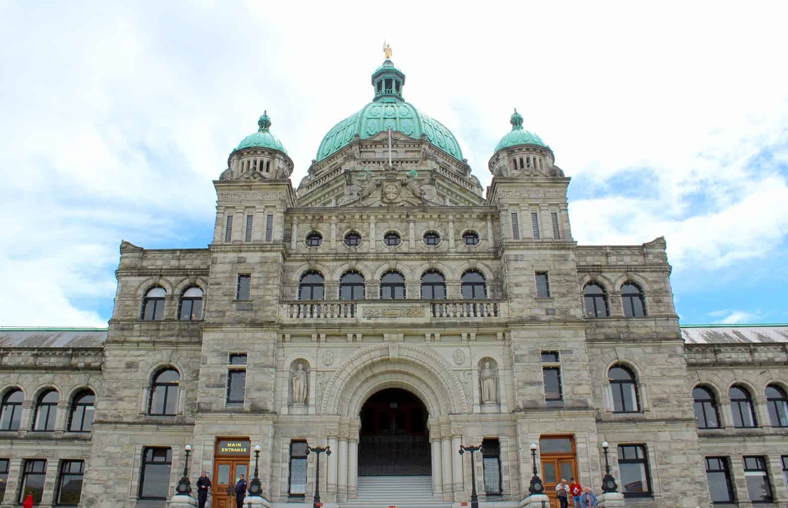 one day in victoria bc parliament building