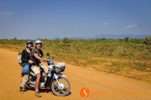 Read more about the article Meet the Gypsies: Gábor and Rachele of Surfing the Planet