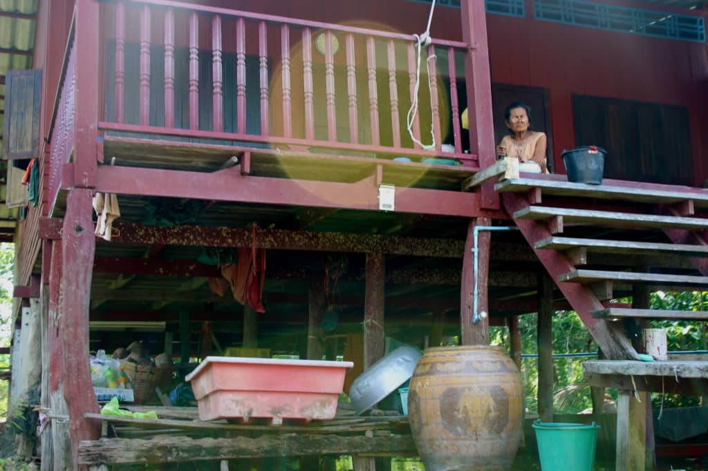 damneon saduak floating market bangkok