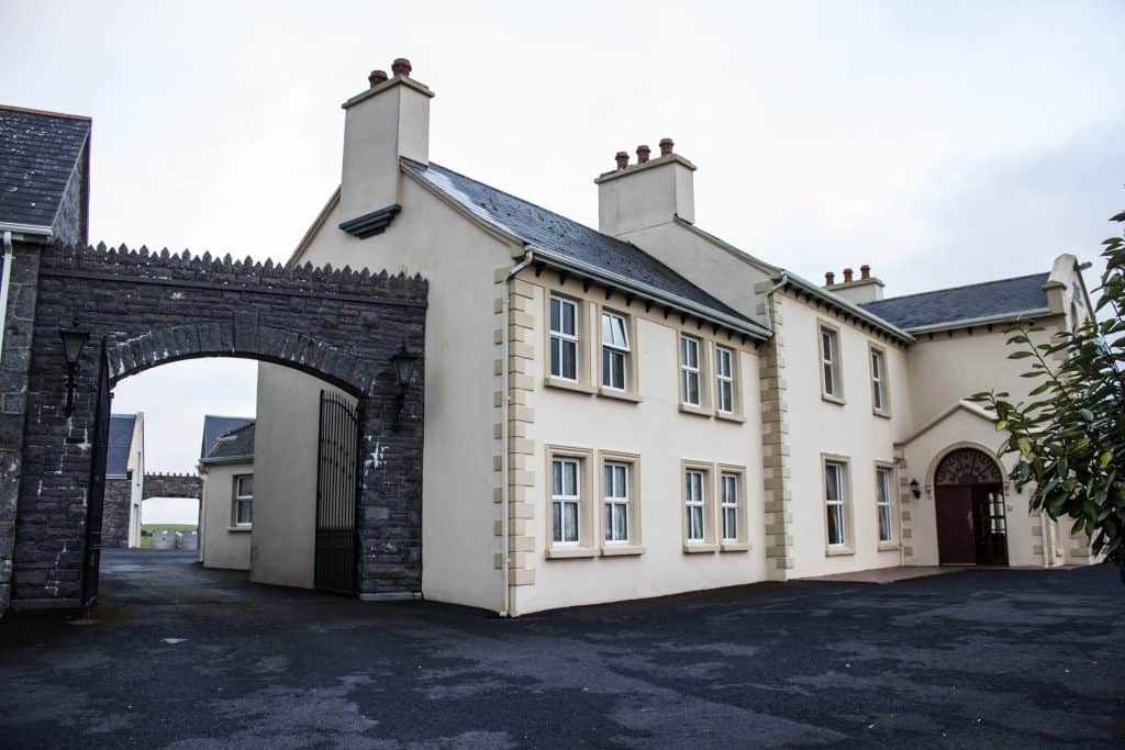 DOOLIN ACCOMMODATION