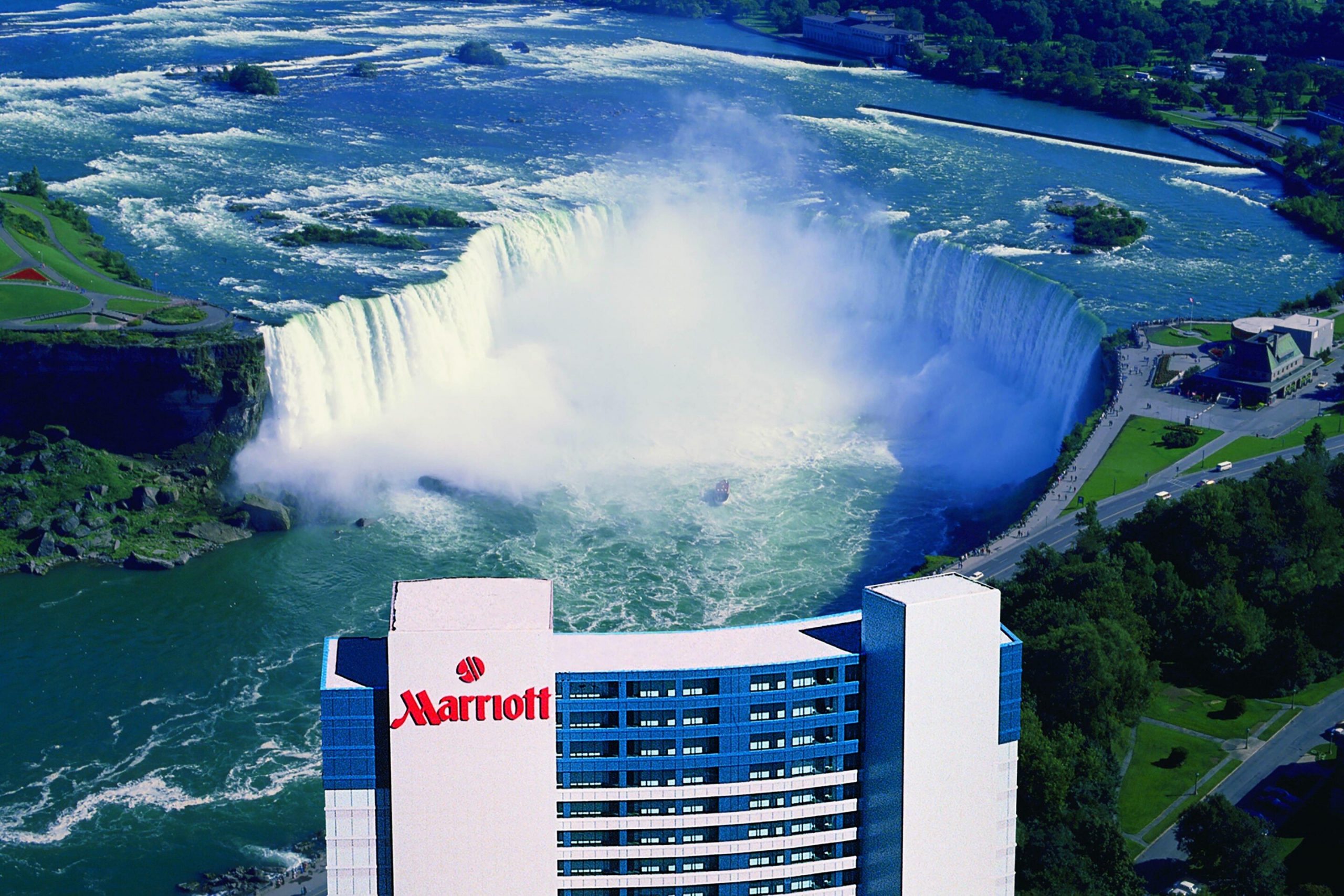 Pet-Friendly Hotels in Niagara Falls, Canada: A Comprehensive Guide for ...