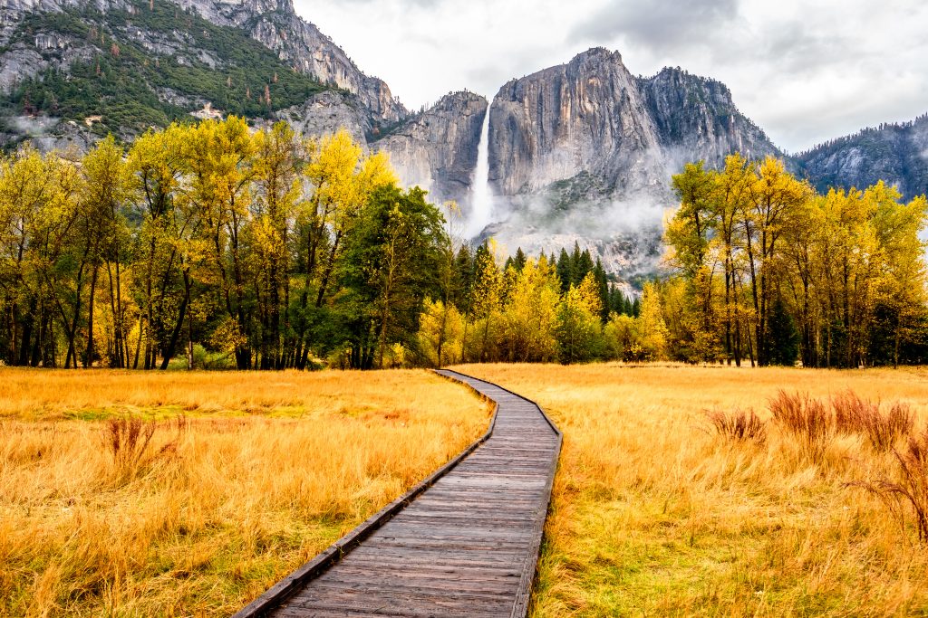 best time to visit yosemite for fall colors