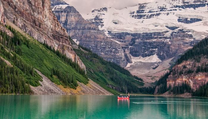 top tourist spots canada