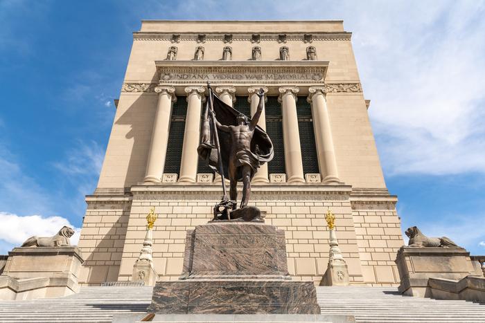 Things to do in Indianapolis – Indiana World War Monument